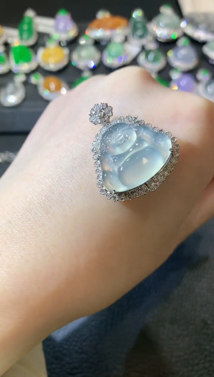 【闪购商品】翡翠吊坠(不含链)18K金镶嵌C57