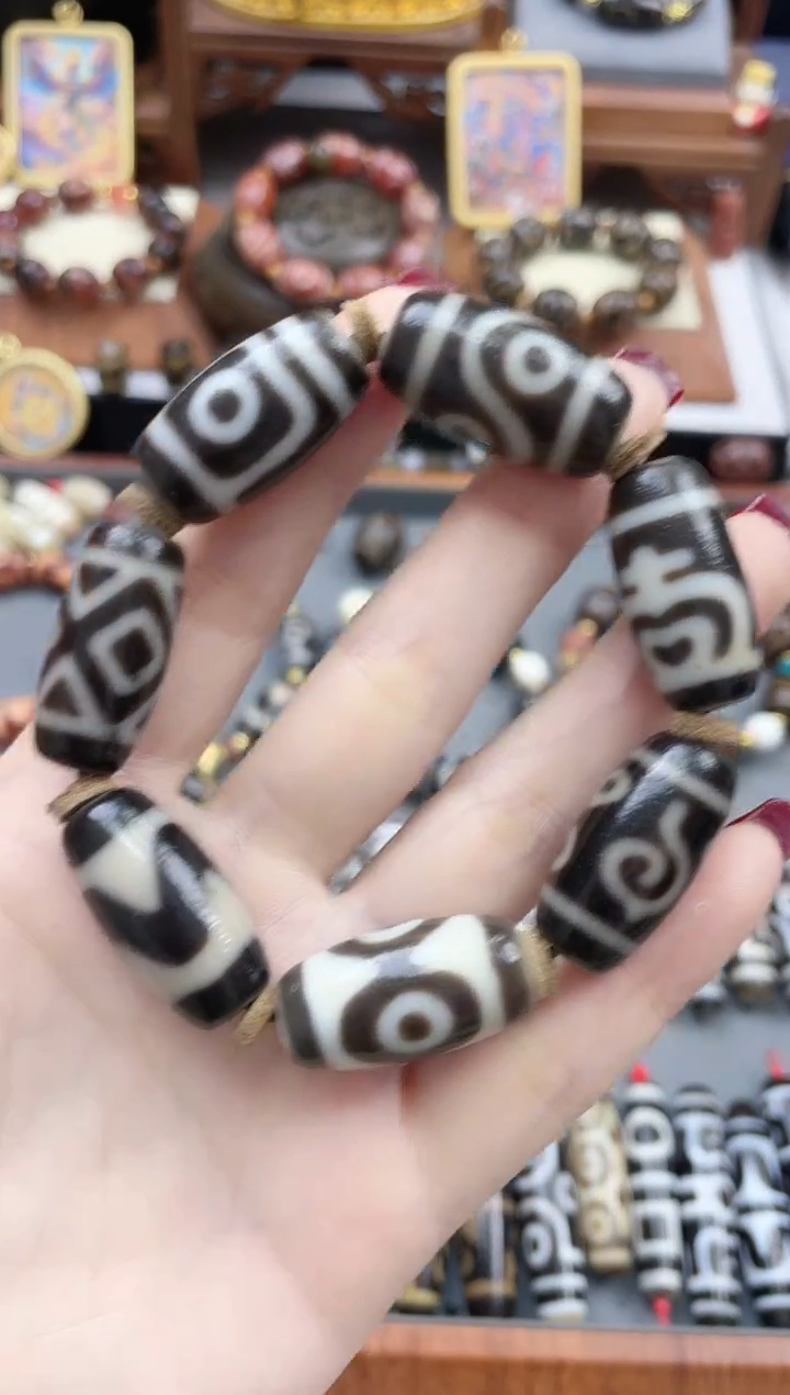 【闪购商品】玛瑙/玉髓手串未镶嵌灰皮桶珠手串