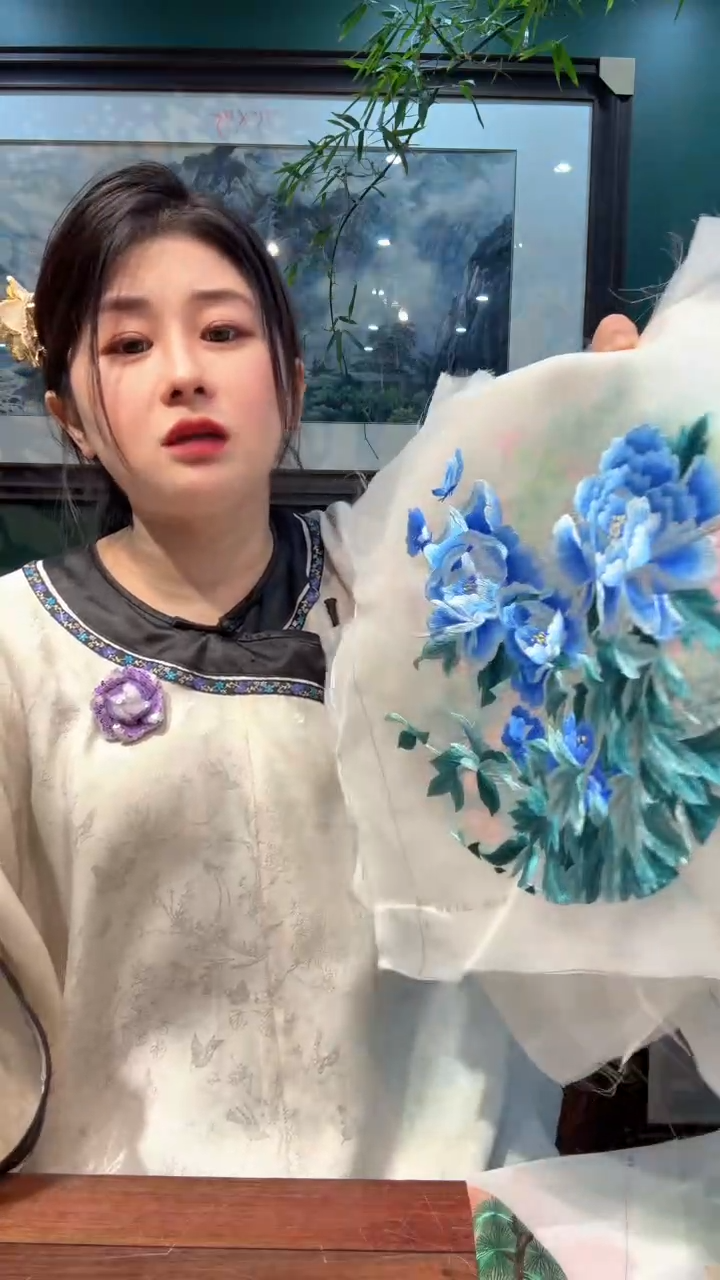 竖款非遗苏绣手工刺绣绣片随发