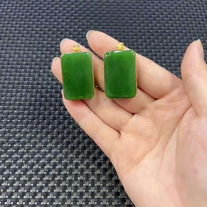 【老郑家】18K金和田玉无事牌吊坠 2978-1 多样性发1件 约34*20*5mm