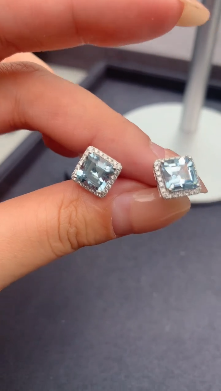 【闪购商品】海蓝宝石耳钉18K金镶嵌3ct海蓝宝耳钉