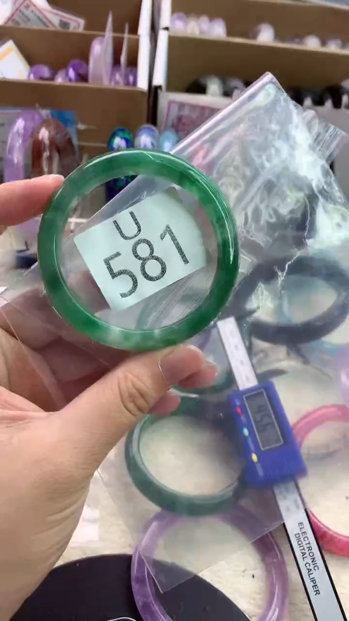 水晶手镯未镶嵌U581-52