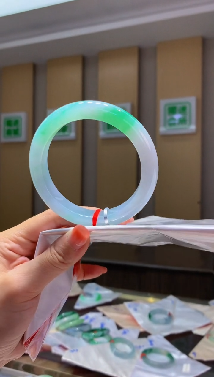 未镶嵌手镯翡翠-C5 全款22万 定金2万 