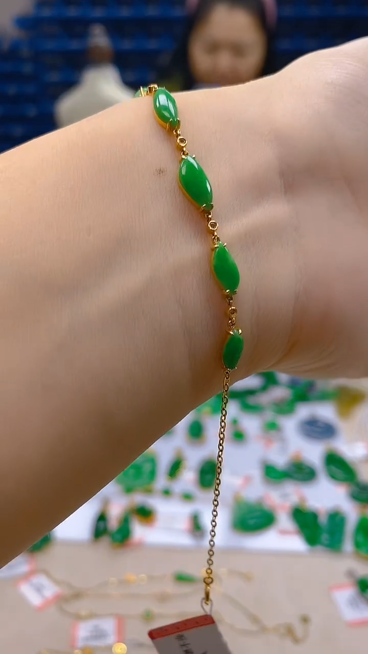 颈饰18K金镶嵌翡翠新号开播 全场乱卖