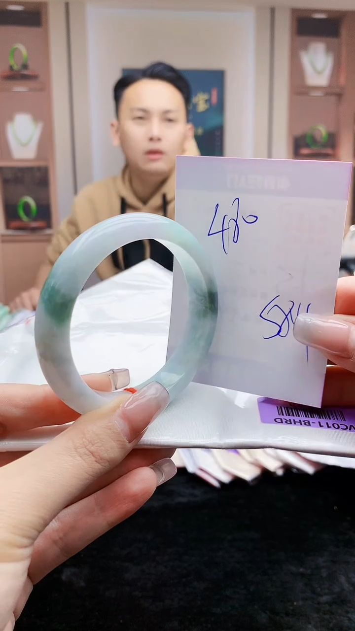 【闪购商品】翡翠手镯未镶嵌     H96-50