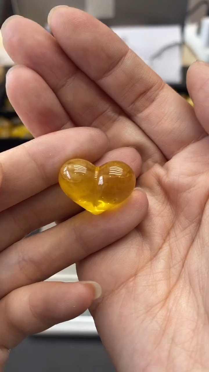 琥珀未镶嵌珠宝奇石2074