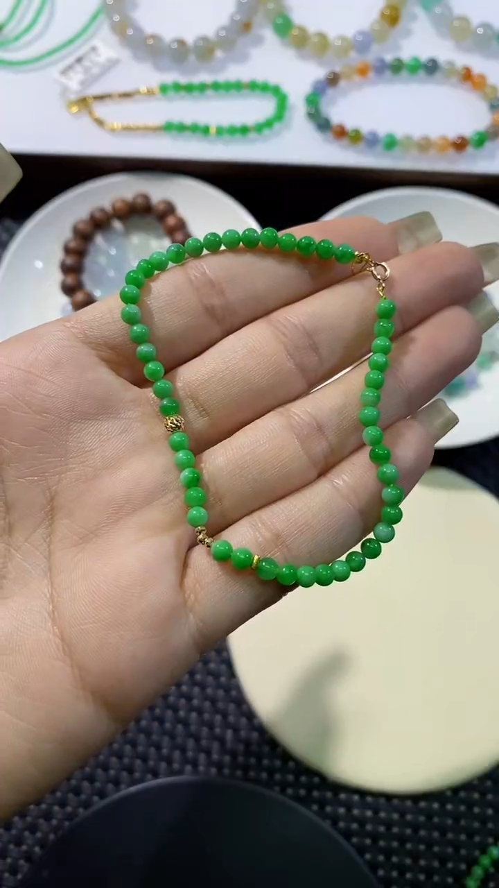 散珠翡翠卡3.8手串