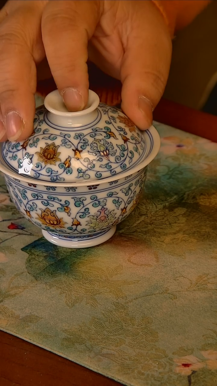 杯手工手绘杯杯很美丽