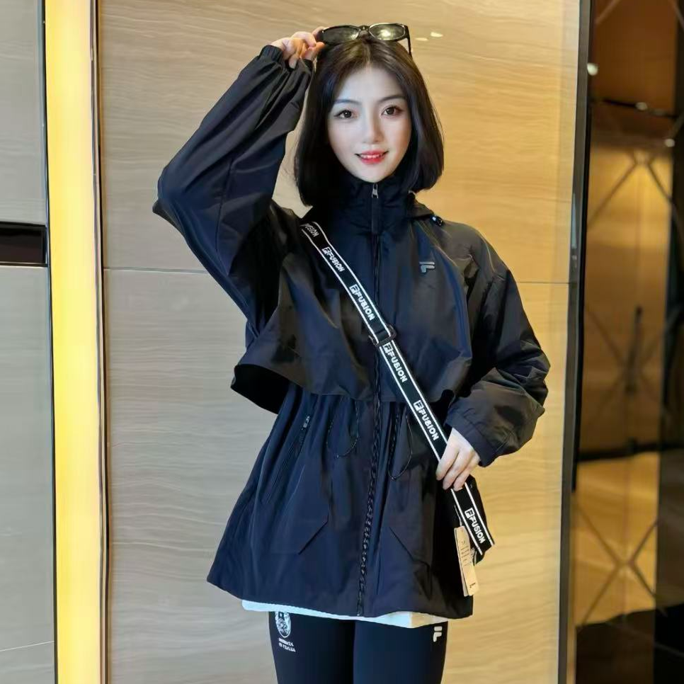 Fila/斐乐潮牌女士【百搭显瘦】新款运动户外连帽外套T11W525703F