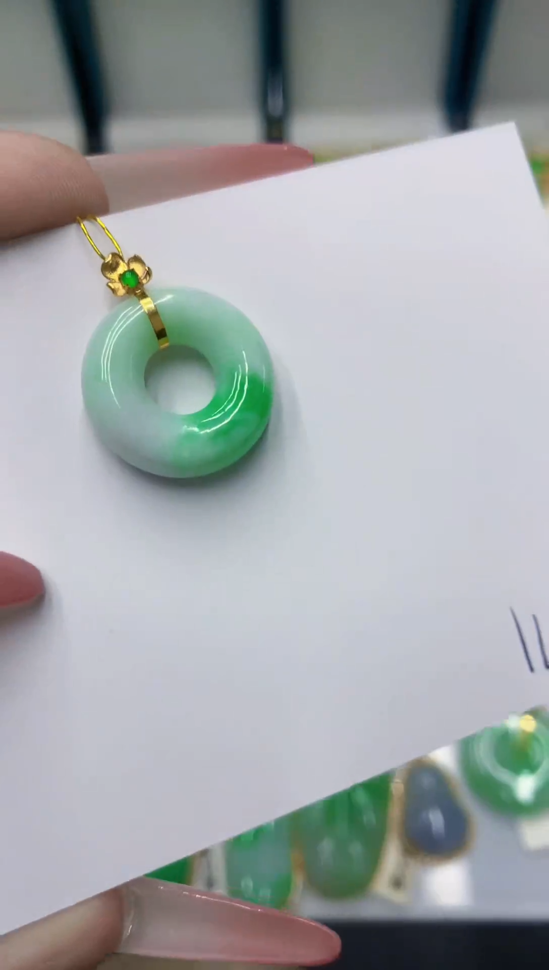 颈饰18K金镶嵌翡翠11111