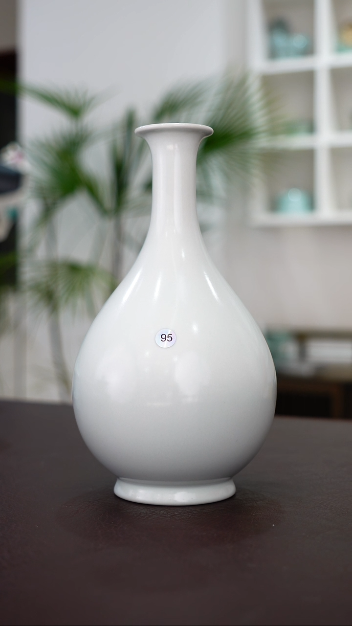 95号月白玉壶春一级品19.5高度炸福利   鱼