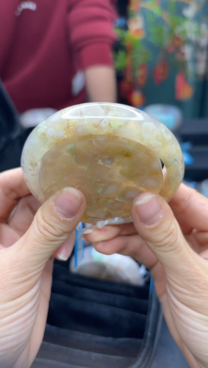 【闪购商品】石英质玉手镯未镶嵌2358（61圈赠送镯心）