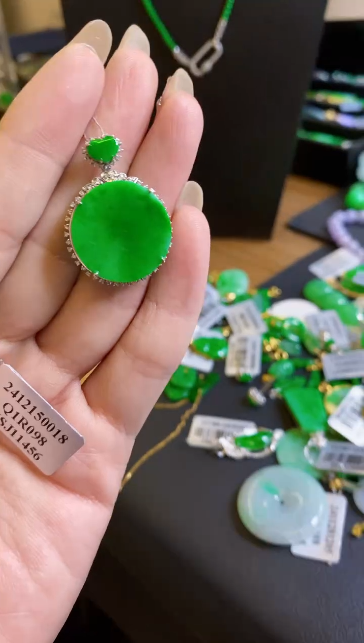 【闪购商品】定制翡翠18K金镶嵌圆牌