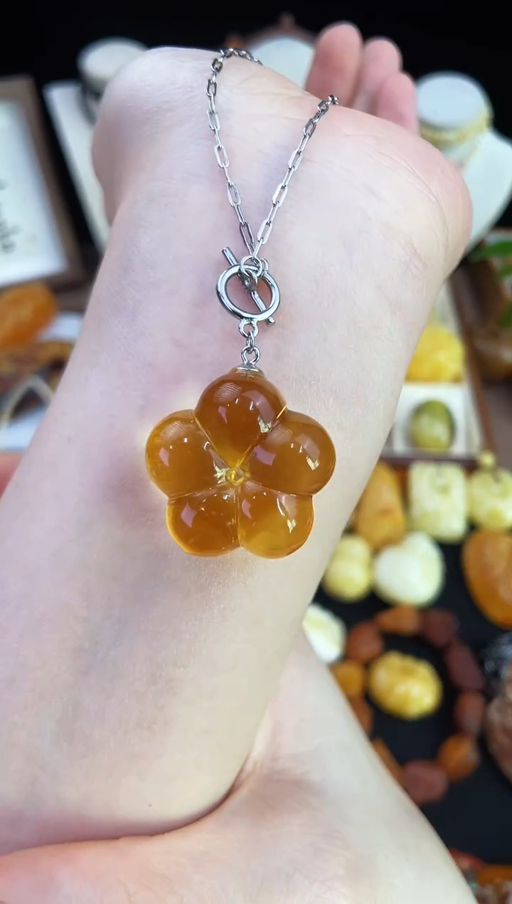 琥珀未镶嵌珠宝奇石柒月