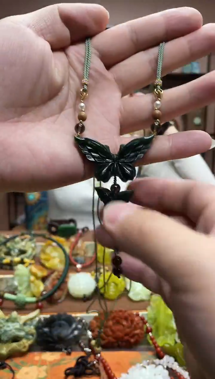 未镶嵌岫玉吊坠·