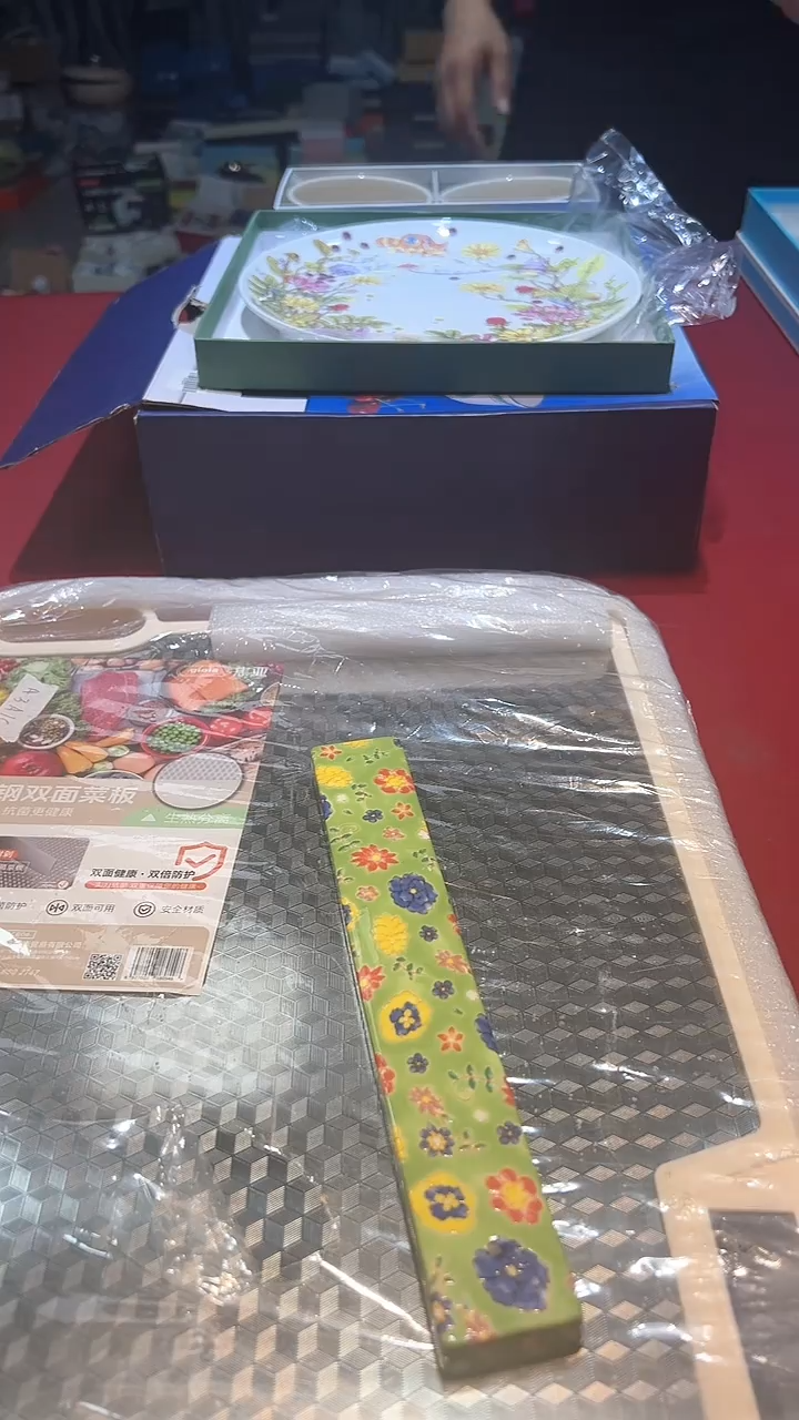 【闪购商品】瓷片锅碗瓢盆一件不剩