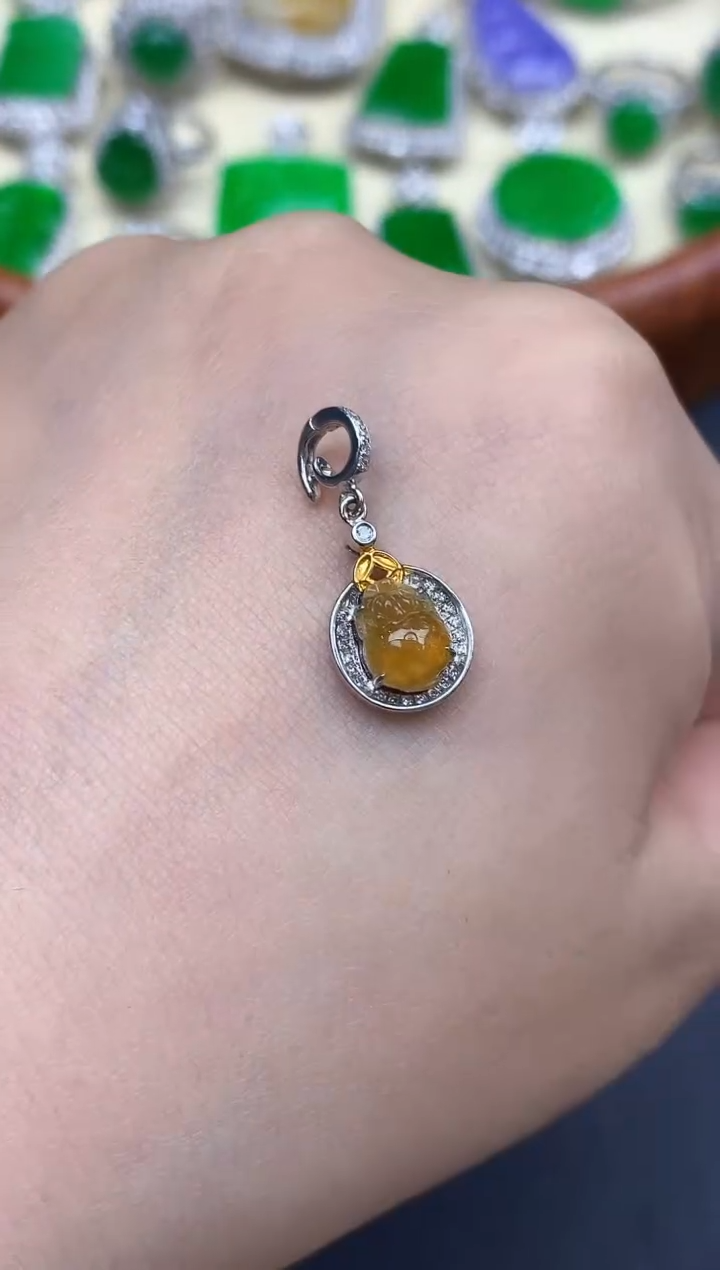 颈饰18K金镶嵌翡翠367-中国好珍宝