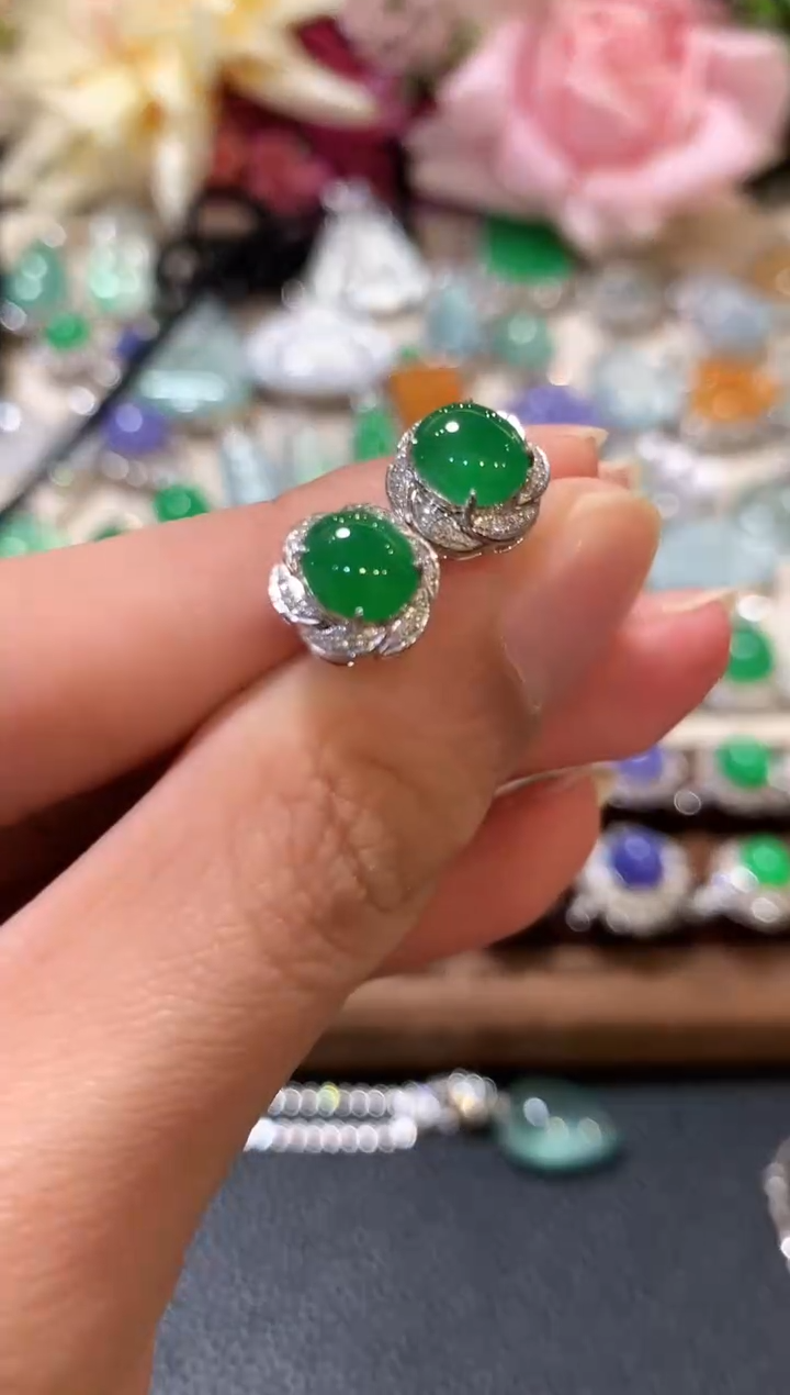 18K金镶嵌翡翠耳饰m8   