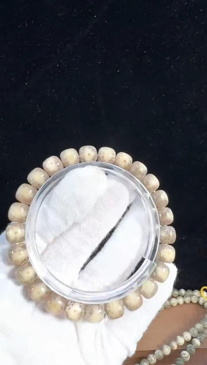 手串星月菩提绿冰大眼睛2098M9*8