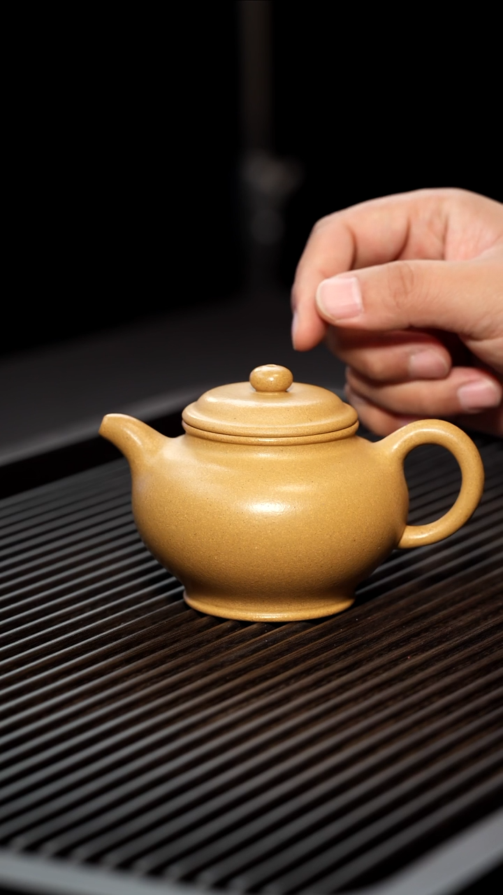 茶壶紫砂半手工金黄段掇只260cc