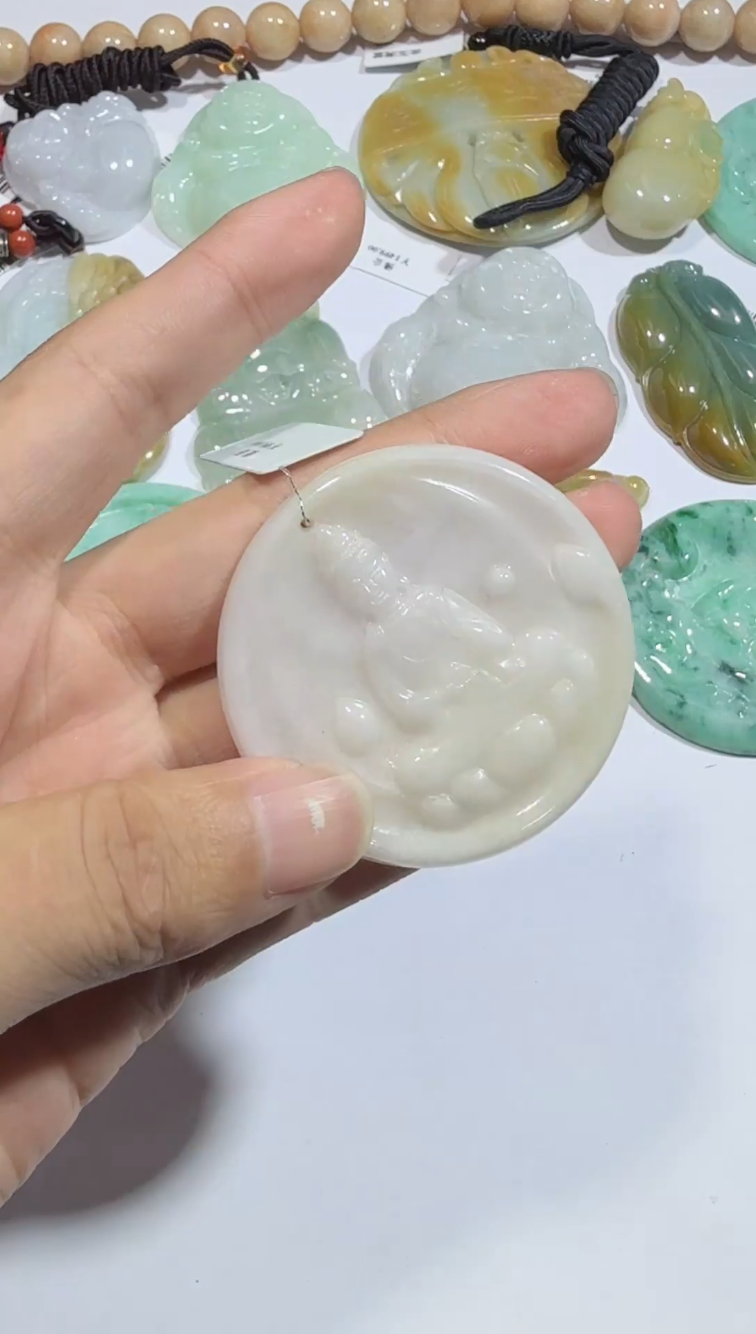 【闪购商品】翡翠颈饰未镶嵌00011740