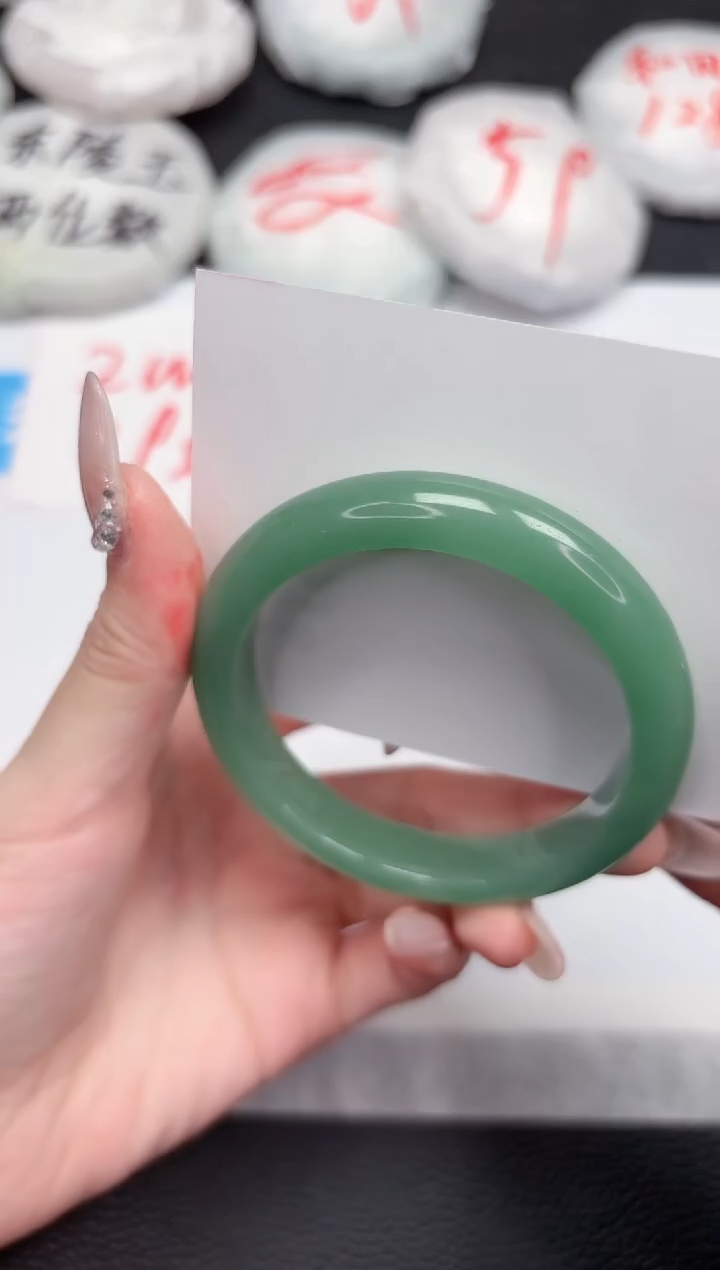 【闪购商品】石英质玉手镯未镶嵌356-52.8