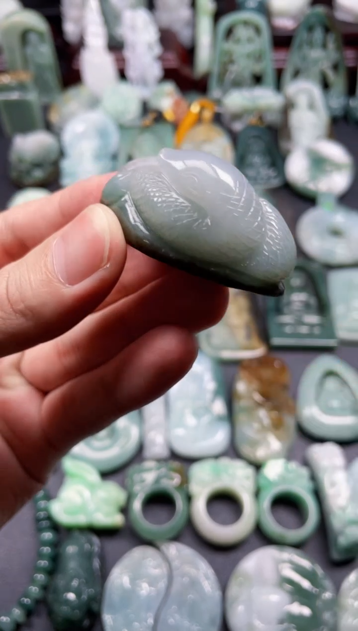 颈饰未镶嵌翡翠18  天然翡翠a货  蛇