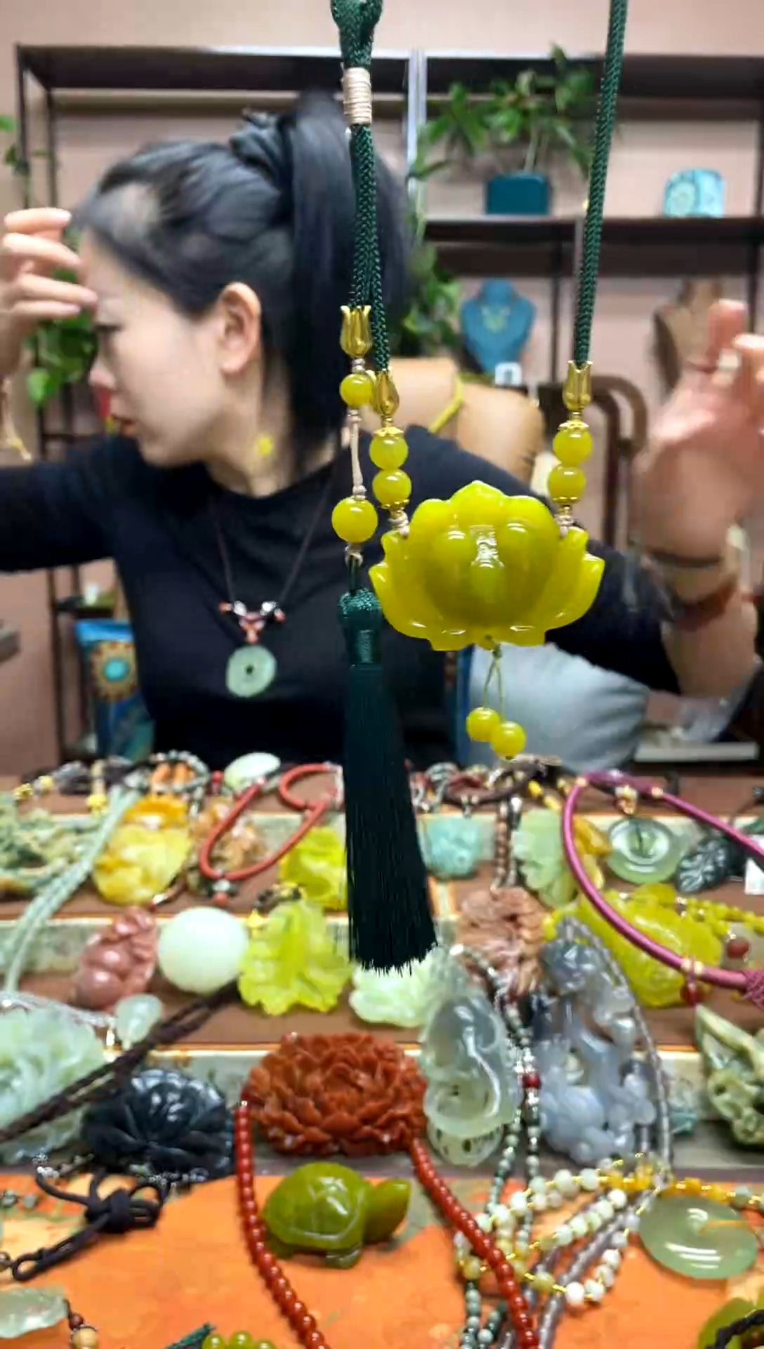 未镶嵌岫玉吊坠多样性发货发其中之一