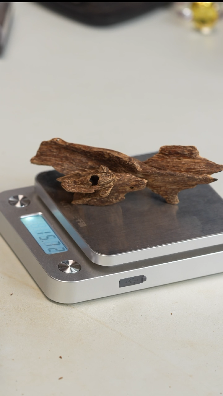 沉香沉香碎屑广东料15.7克