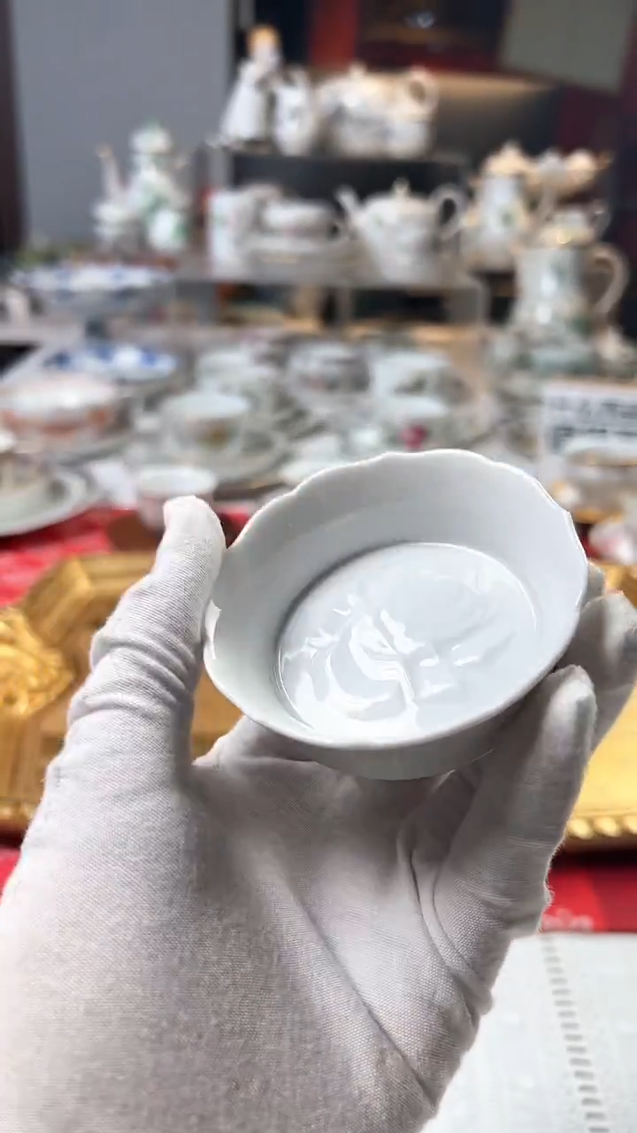 【闪购商品】瓷片梅森全新新品酱料碗红玫瑰浮雕