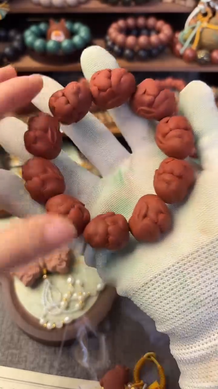 泥塑熹息肌香兔兔手串一条