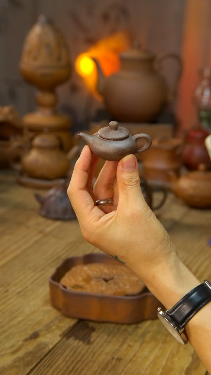 陶瓷黑金版茶宠嘴巴长