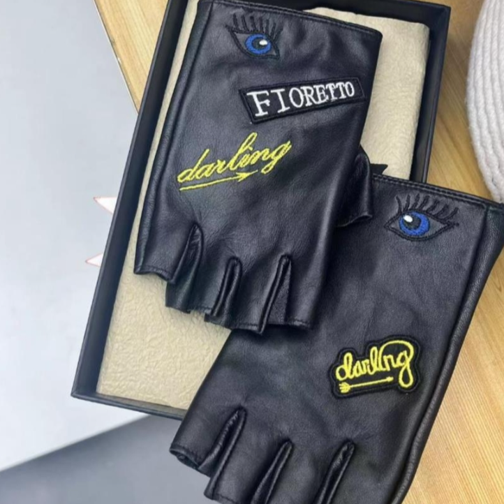 2867半手指男女机车休闲时尚防滑字母手套