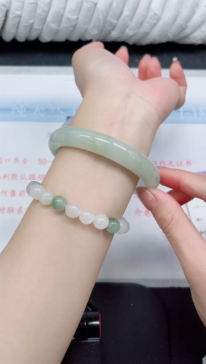 【闪购商品】石英质玉手镯未镶嵌392#62