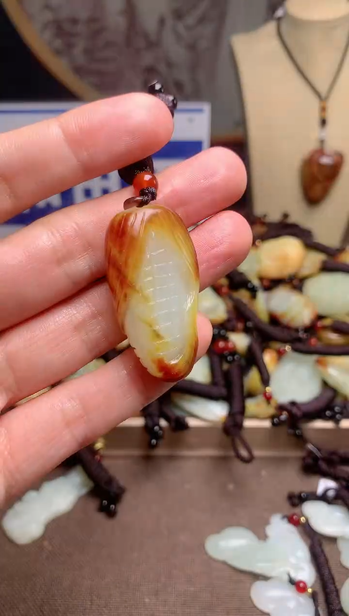 【闪购商品】和田玉颈饰未镶嵌1