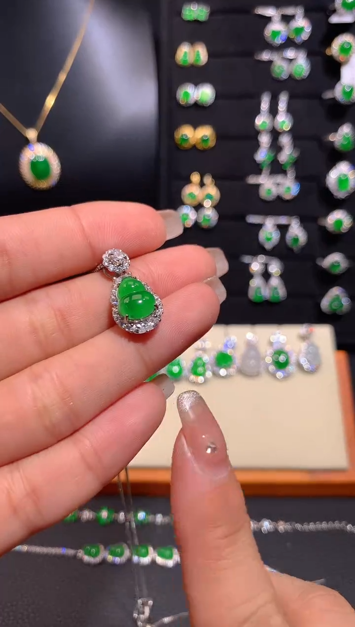 【闪购商品】翡翠颈饰银S925镶嵌多样性