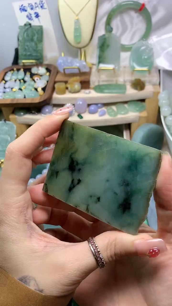 未镶嵌挂件翡翠缅甸A货翡翠,没有运费险,有纹有裂