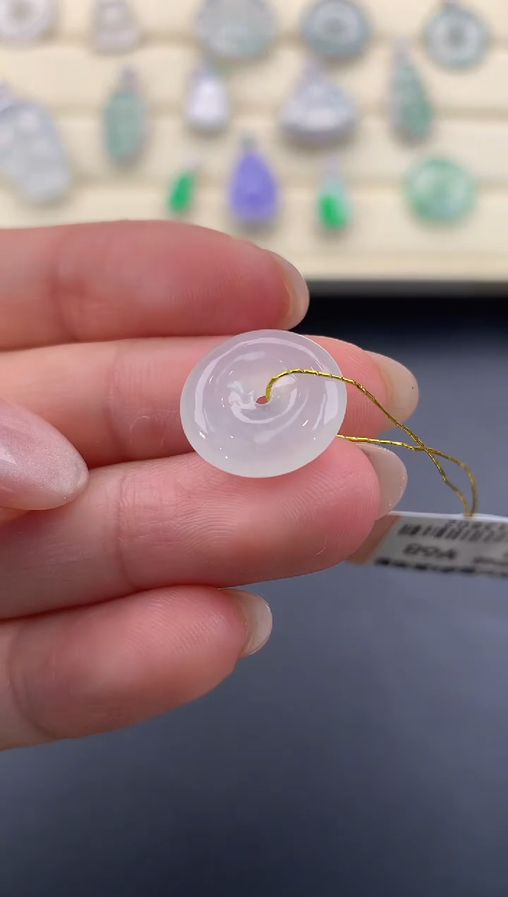 【闪购商品】翡翠颈饰未镶嵌X119     