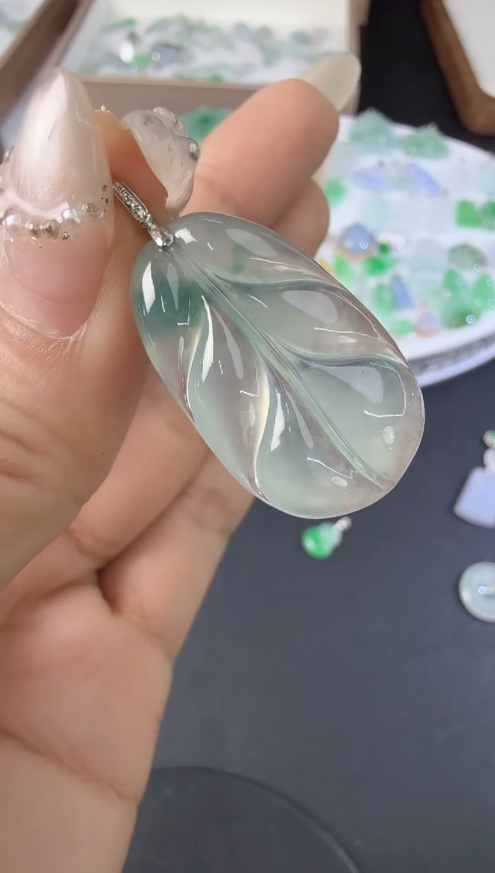 颈饰18K金镶嵌翡翠H1224-1501-669