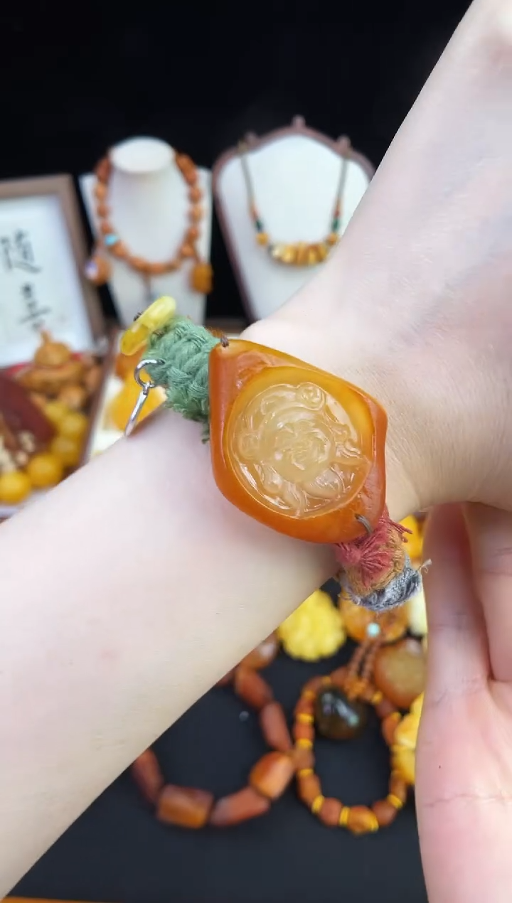 琥珀未镶嵌珠宝奇石柒月