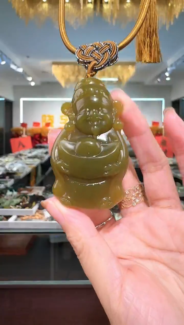 未镶嵌岫玉颈饰吊坠