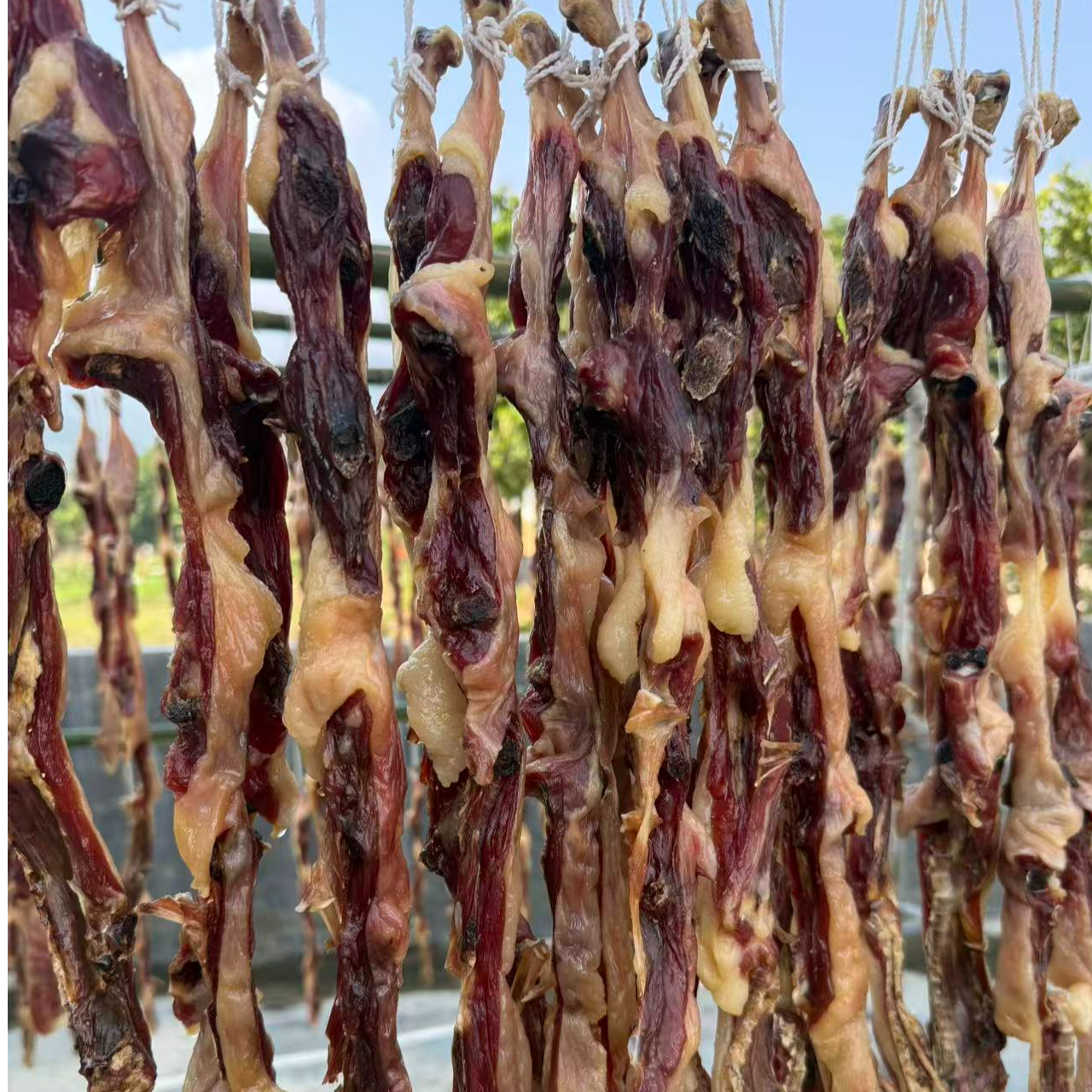 农家风味带骨腊鸭腿条广东特色咸香可口