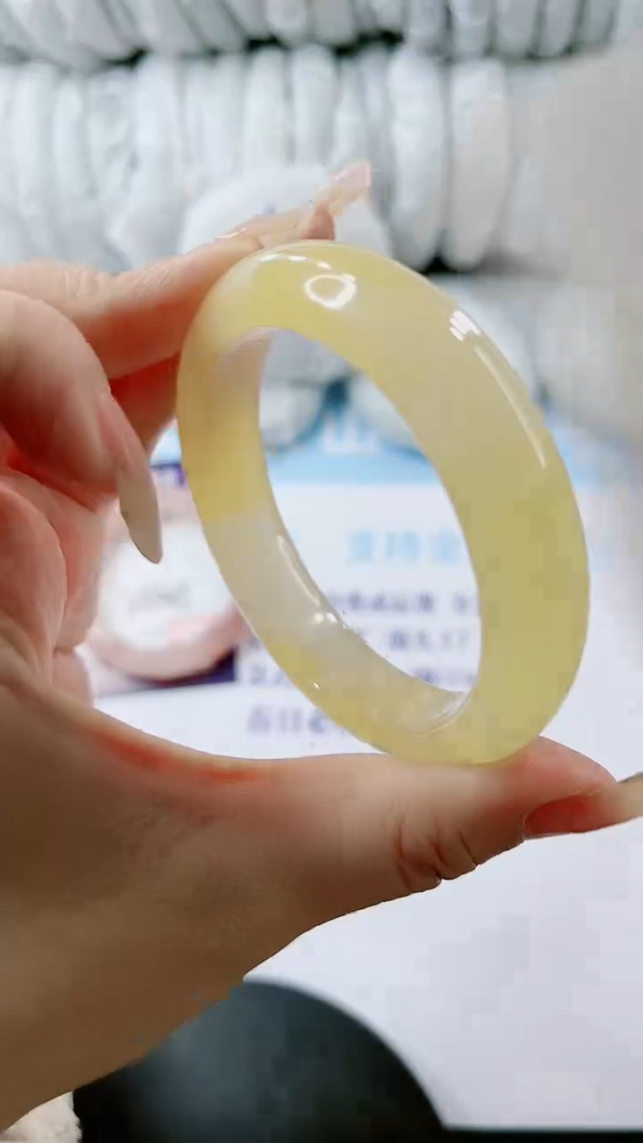 【闪购商品】石英质玉手镯未镶嵌多样性发货V492