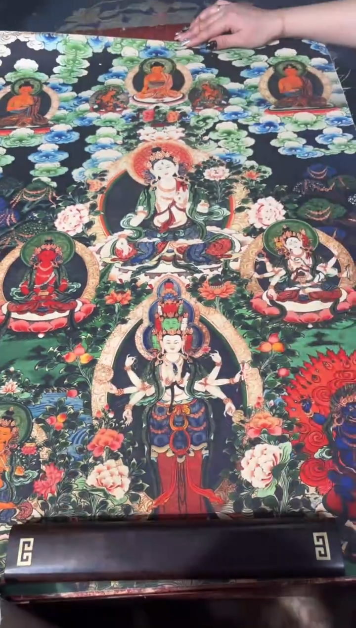 卷轴画龙妹的唐卡tk16