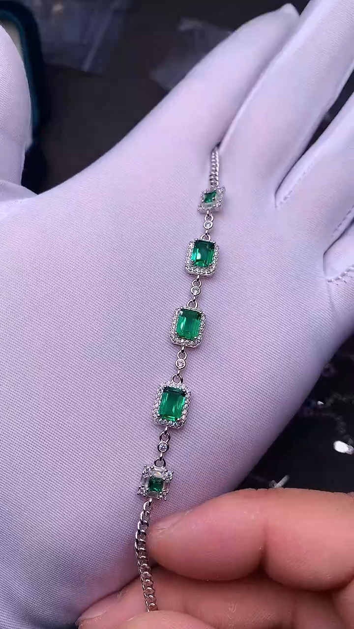 【闪购商品】透辉石手链银S925镶嵌.......