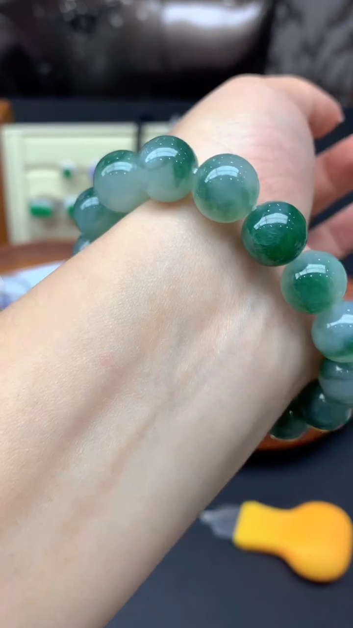 【闪购商品】翡翠手串未镶嵌326-天然翡翠