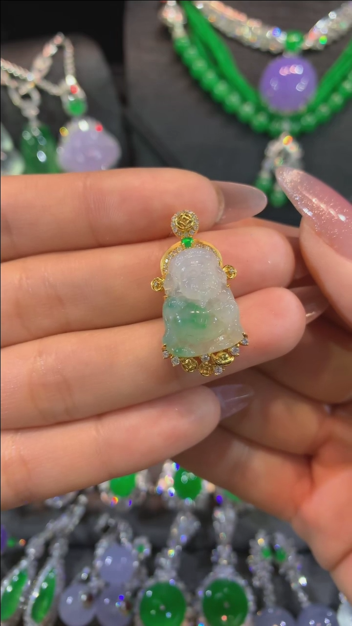 【闪购商品】翡翠吊坠(不含链)18K金镶嵌吊坠