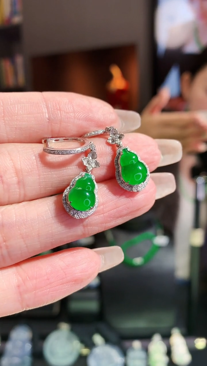 【闪购商品】翡翠耳饰18K金镶嵌耳饰