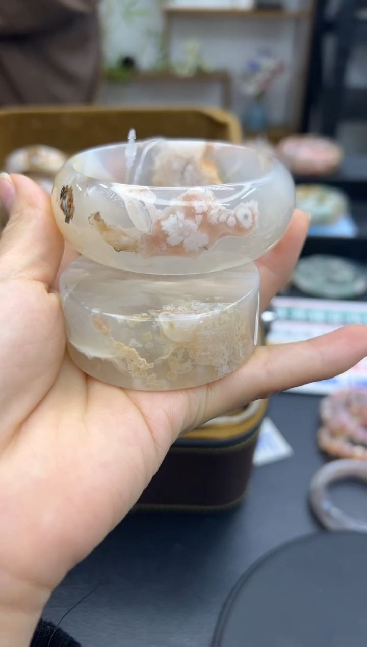 【闪购商品】石英质玉手镯未镶嵌A273(59圈赠送镯心)