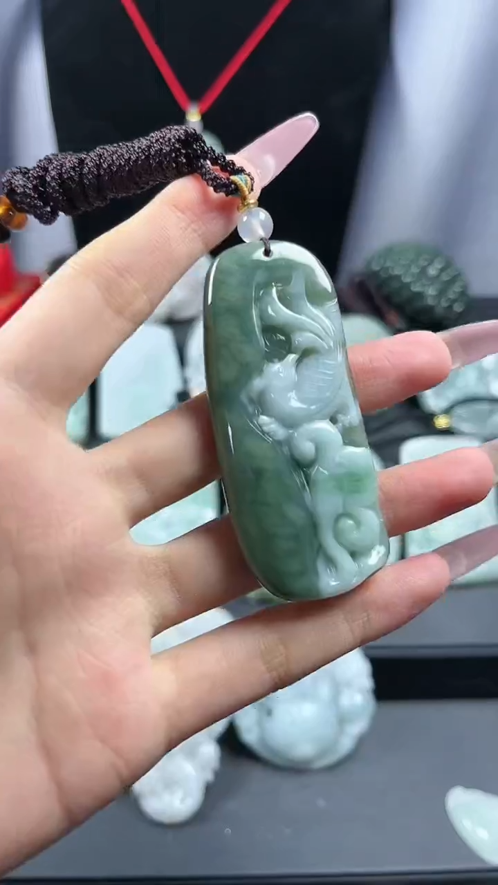 【闪购商品】翡翠颈饰未镶嵌喜鹊喜上眉梢